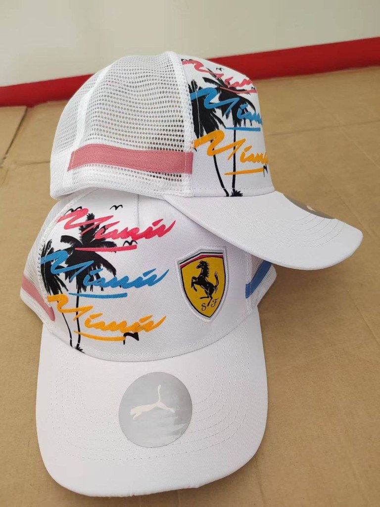 Gorra Trucker Ferrari Miami Palmeras