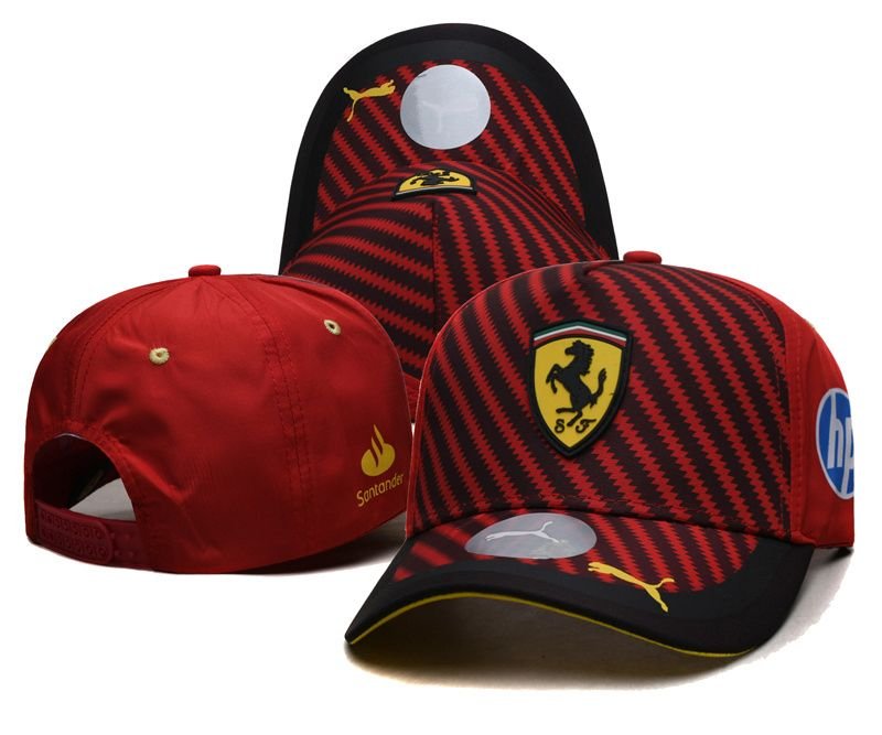 Gorra Ferrari Roja Rayas Negras HP